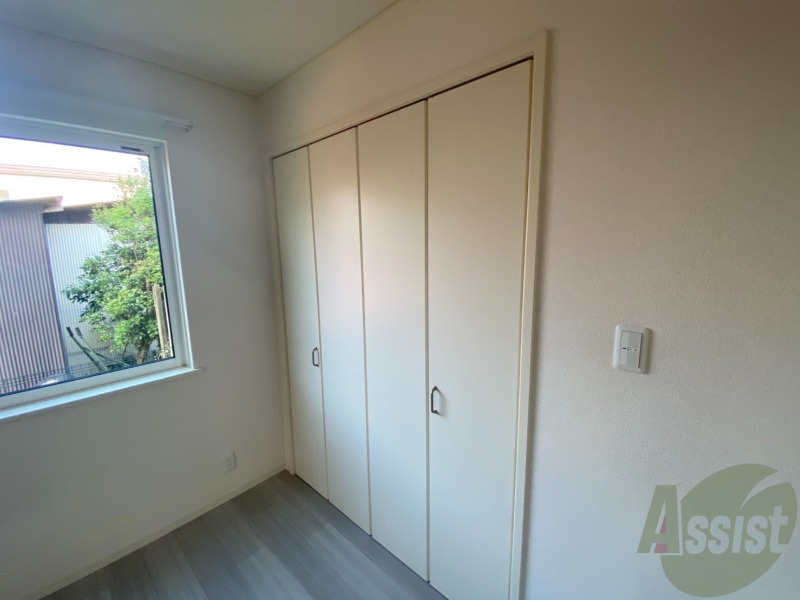 収納　クローゼットがありました。お洋服や荷物はここへ