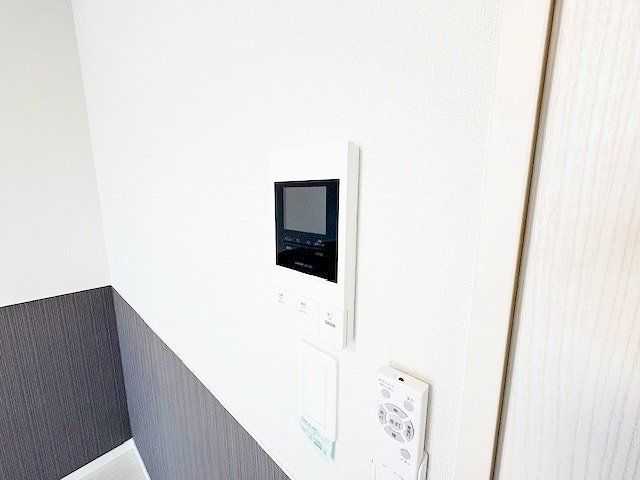 セキュリティ　★安心のモニター付きインターホン★
