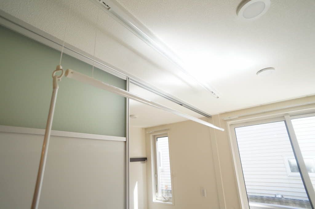 その他設備　室内物干し