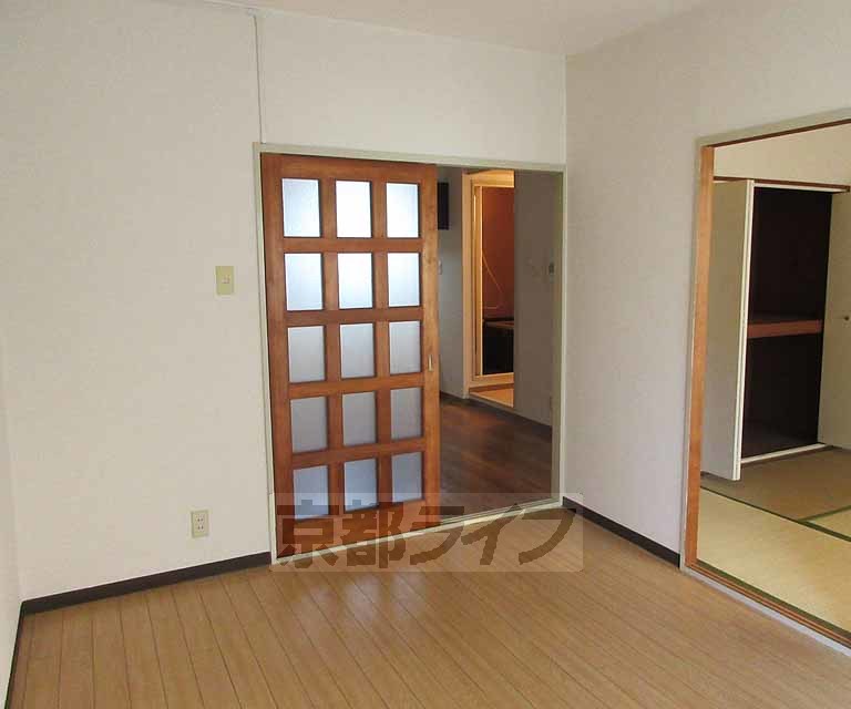 居室・リビング　部屋数が多い！