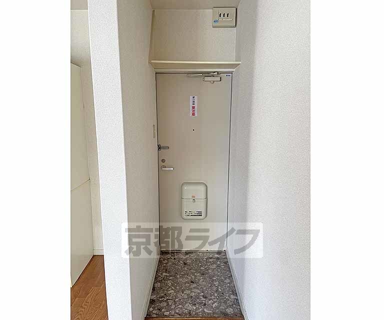 玄関　清潔感のある玄関です。