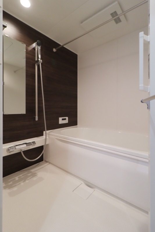 バス・シャワールーム　図面と現状に相違がある場合には現状を優先