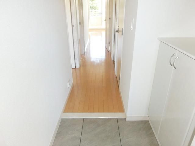 玄関　★落ち着いた玄関スペースです★