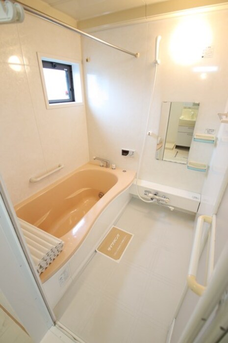バス・シャワールーム　日々の暮らしに欠かせないお風呂です