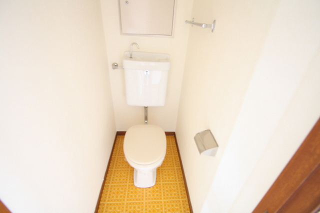 トイレ　※別号室のお写真のため現況優先