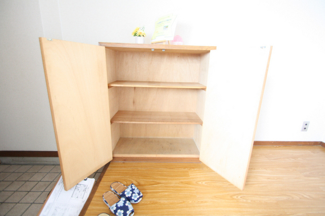 玄関　※別号室のお写真のため現況優先