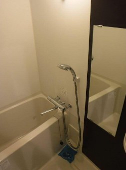 バス・シャワールーム　バス