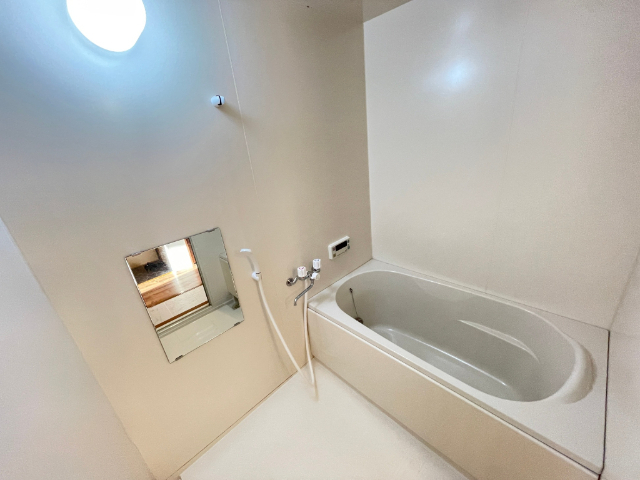 バス・シャワールーム　３０２号室