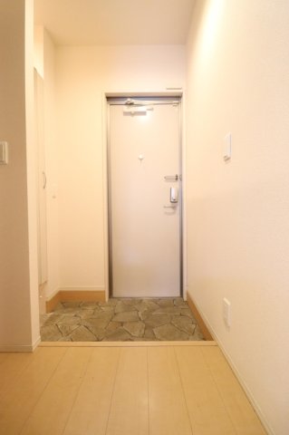 玄関　明るい玄関です