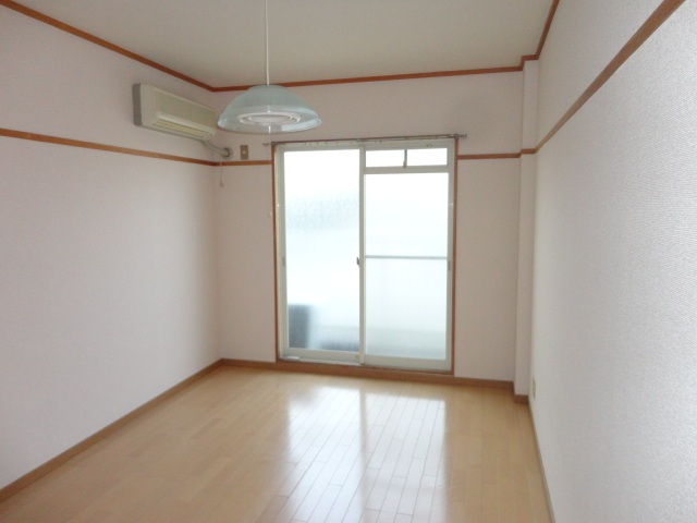 居室・リビング　同系タイプ