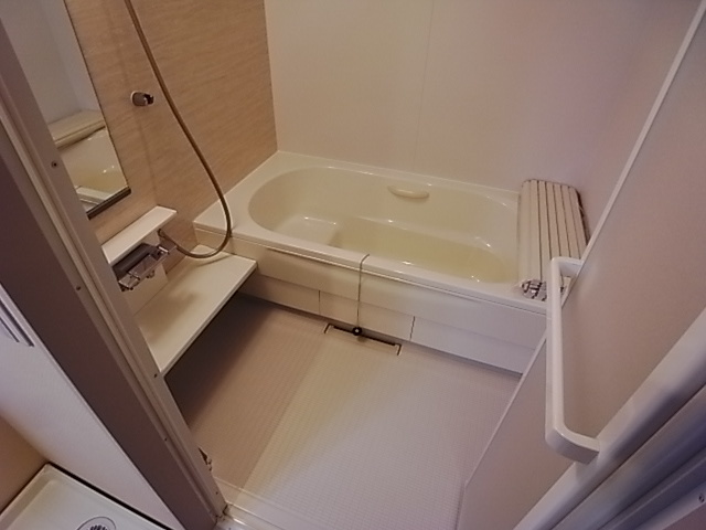 ヘーベルメゾン西明石Aの風呂写真