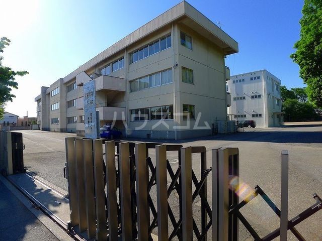 小学校　太田市立休泊小学校（小学校）まで4842m