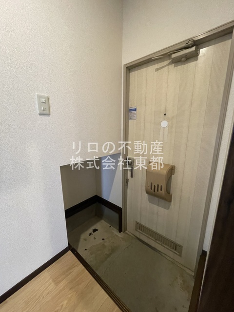 玄関　玄関には靴箱もあるのですっきりおさまりそうですね☆