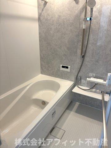 バス・シャワールーム　追い焚き機能付き