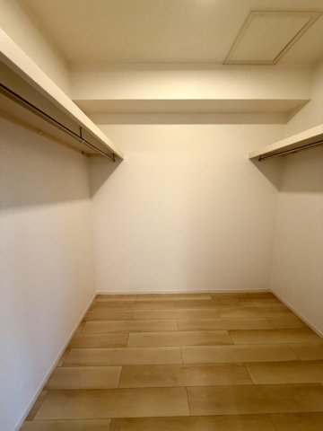収納　ウォークインクローゼット