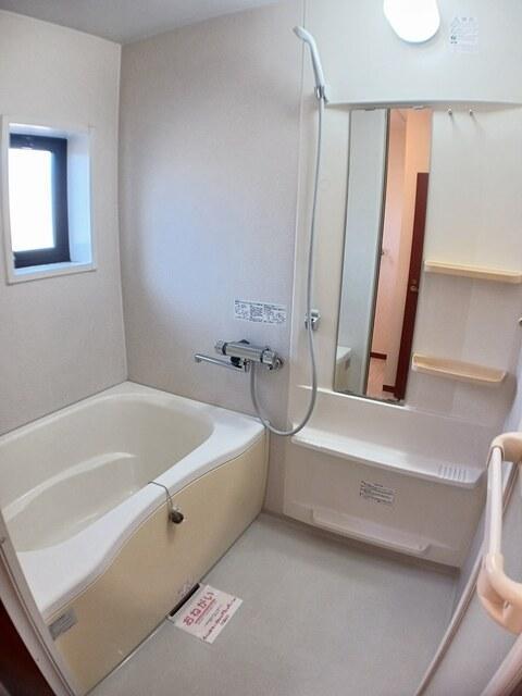 バス・シャワールーム　バスルーム