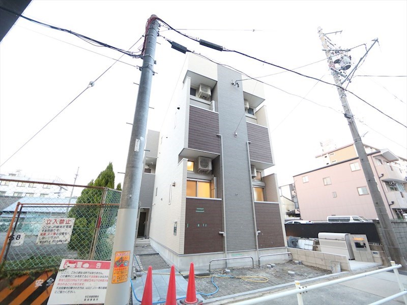 建物外観　外観　オートロック付　宅配ＢＯＸ有り　デザイナーズ