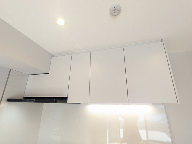 キッチン　吊り戸・レンジフード