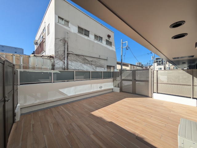 バルコニー　ルーフバルコニー