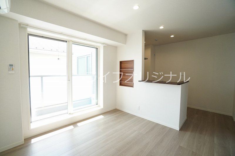 居室・リビング　10.2帖のLDKです。