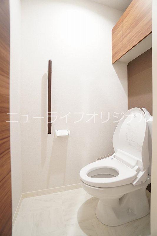 トイレ　毎日使うものだから、人に優しく清潔な温水洗浄機能付きトイレ