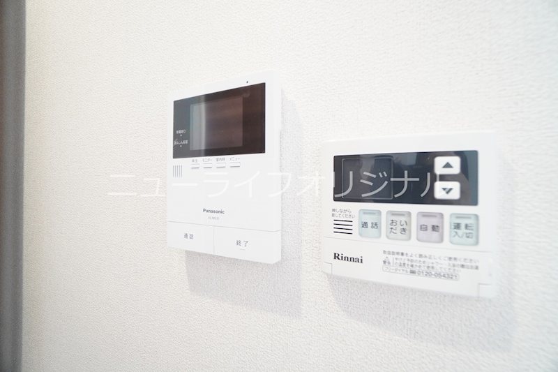 セキュリティ　来訪者を確認出来るモニター付きのインターホンで安心。