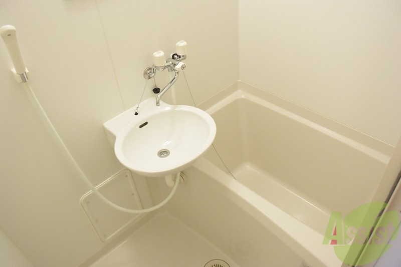 バス・シャワールーム　一日の疲れを癒せます！！