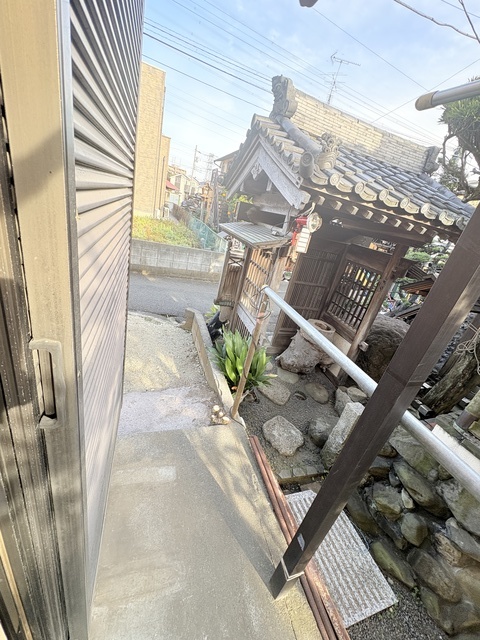 バルコニー　洗濯物を太陽の下で干すことができます♪