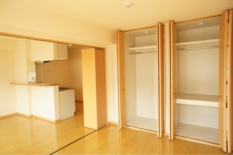 居室・リビング　図面と現状に相違がある場合には現状を優先