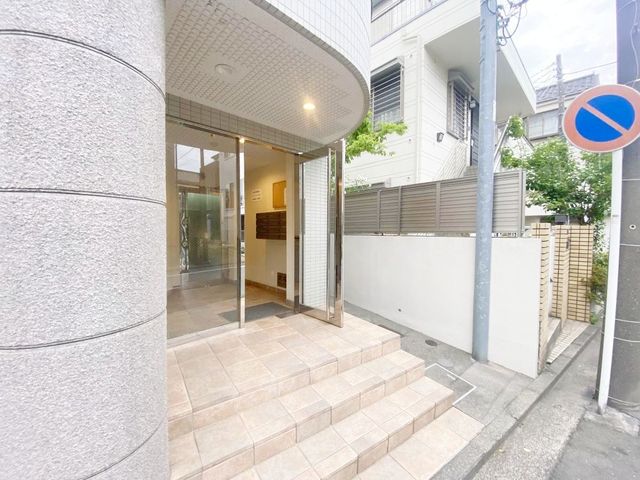 エントランス　エントランス