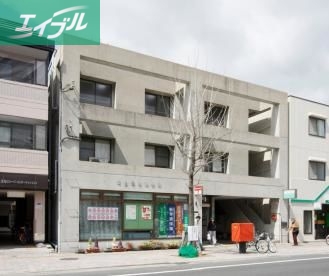 郵便局　岡山津島郵便局（郵便局）まで723m