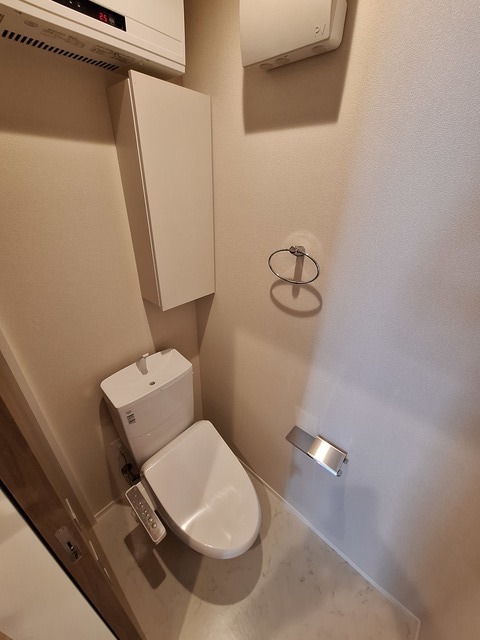 トイレ　★温水洗浄便座★