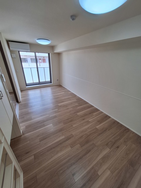 居室・リビング　★12.8帖/角部屋★