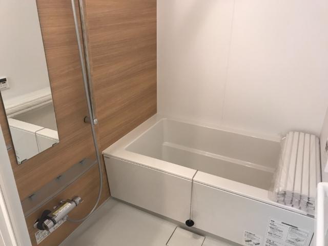 バス・シャワールーム　追い炊きバス