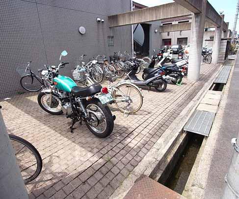 リアライズ富野荘の外観写真