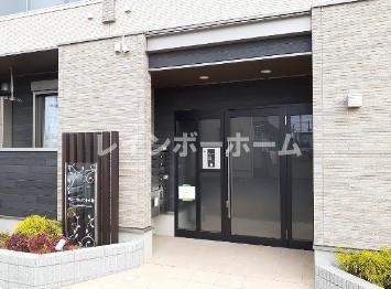 エントランス　清潔なエントランスです