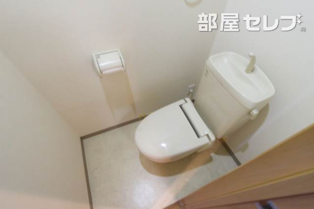 トイレ　８０３号室
