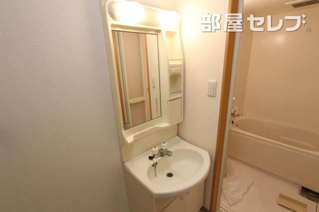 洗面設備　８０３号室