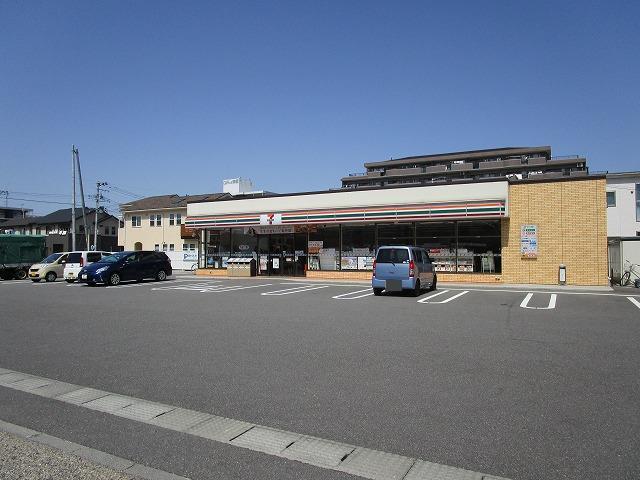 コンビニ　セブンイレブン新潟幸西店（コンビニ）まで641m