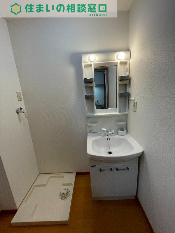 洗面設備　同型