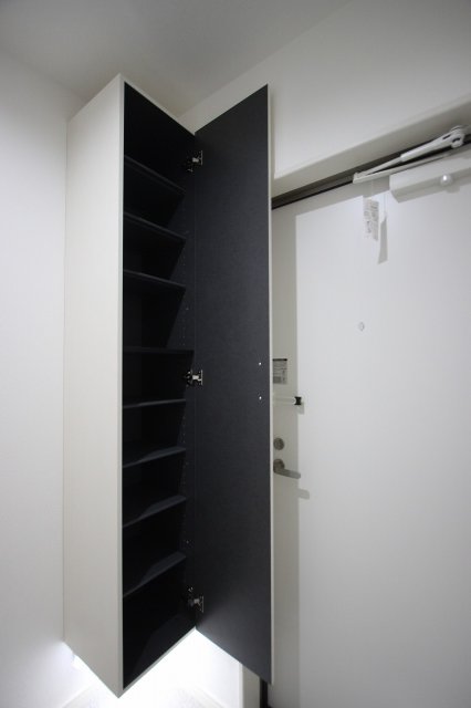 収納　同物件別号室