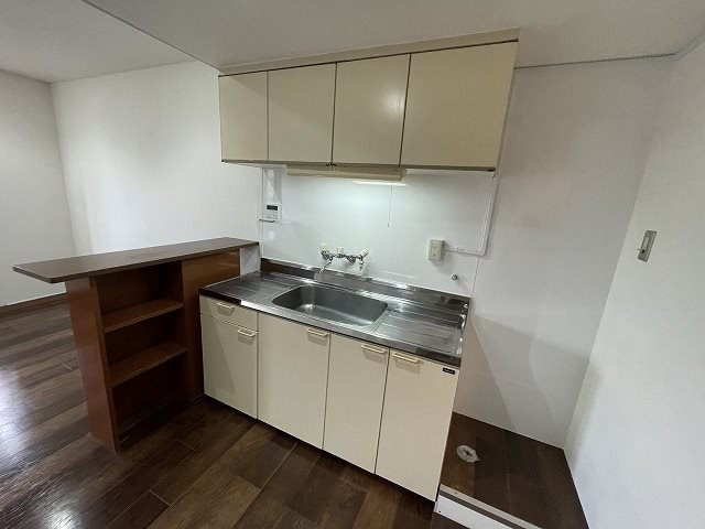 キッチン　同マンション別部屋