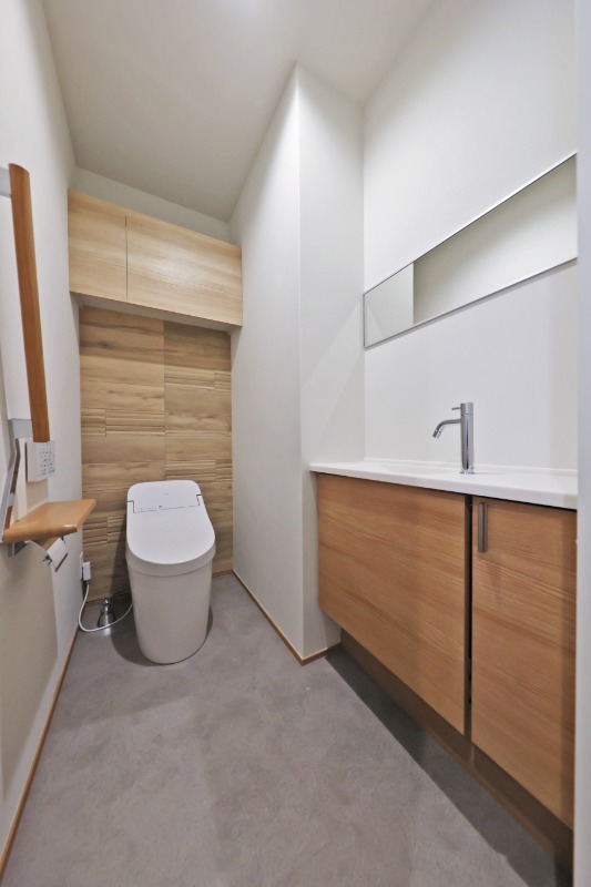 トイレ　温水浄水便座付トイレ