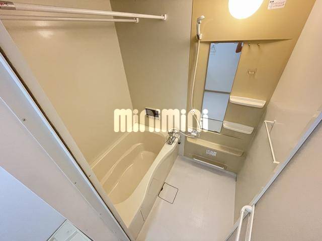 バス・シャワールーム　テレビは地デジ対応していない為、映りません。