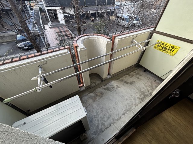 バルコニー　陽当たり良好なバルコニーです