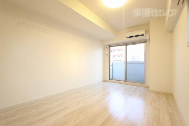 居室・リビング　間取り反転