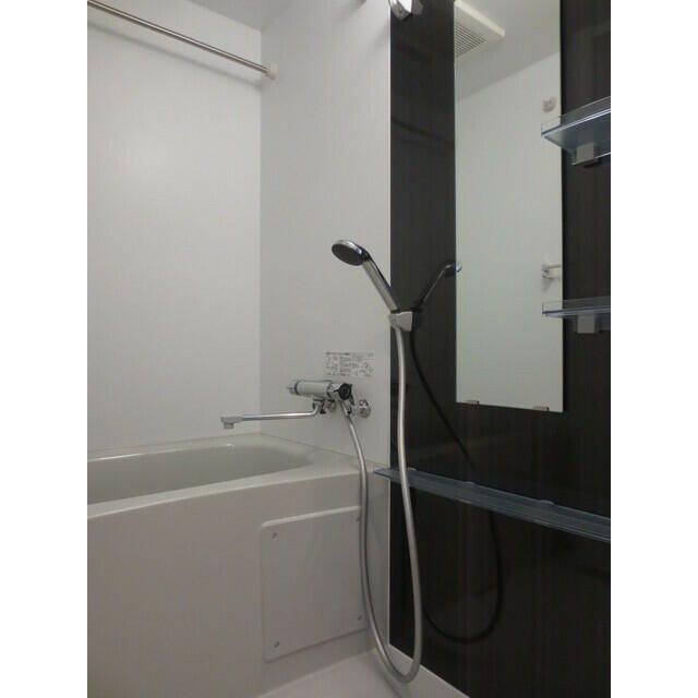 バス・シャワールーム　日々の疲れを癒すお風呂付です