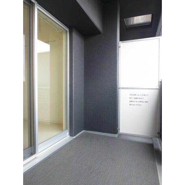 バルコニー　落ち着いた時間を過ごせるバルコニーです