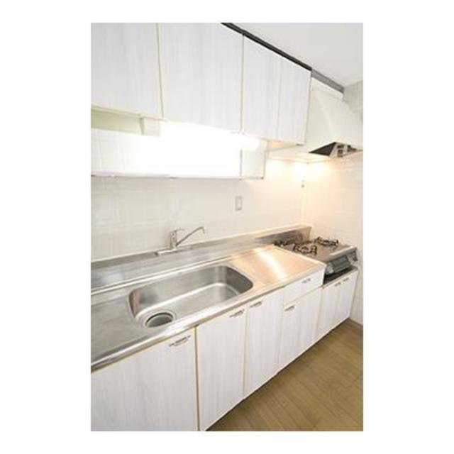 キッチン　※写真は同タイプ住戸です。