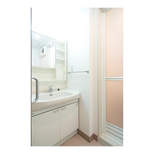 洗面設備　※写真は同タイプ住戸です。